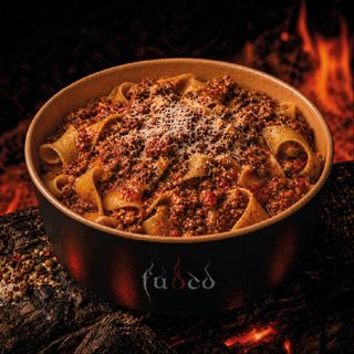 Pappardelle Al Ragú de la Tradición Prohibida