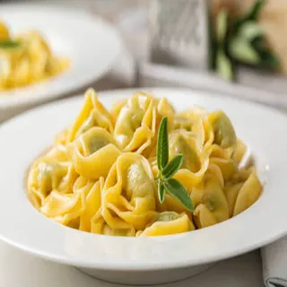 Ravioli cerdo asado