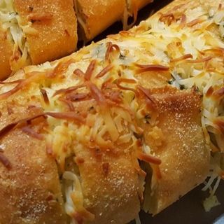 Pan de ajo gratinado