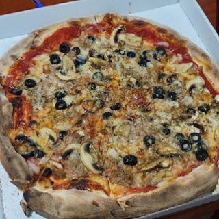 23-Pizza Clásica (33 Cm.)
