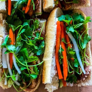 Bocadillo BBQ Asiatico Pollo