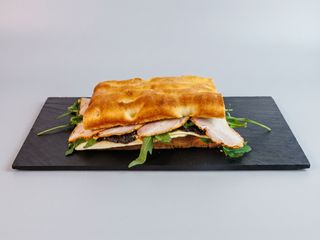Focaccia  Chicharrón De Cádiz