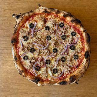 Pizza Tonno (30 Cm.)