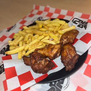 Alitas Tijuana y patatas