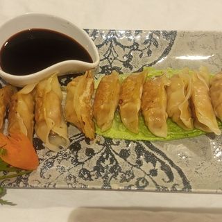 N8 Gyoza de carne a  la plancha