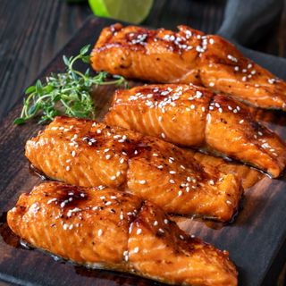 83.Salmón A La Plancha