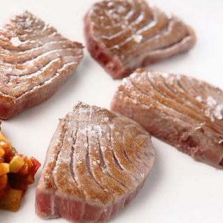 84.Atún A La Plancha