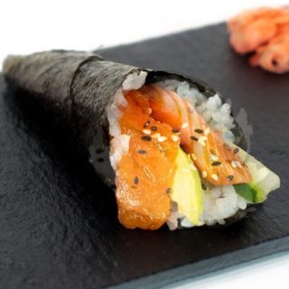 29.Temaki Sake (1 pzs)