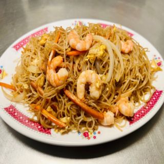 Fideos de arroz con gambas