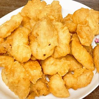 65 Gambas fritos con cinco salsa