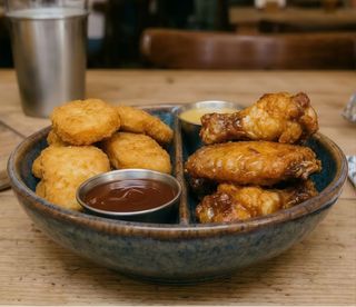 Combo Clasic Nuggets Y Alitas King Size
