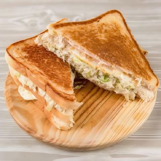 Sándwich Super Pollo (3 Panes)