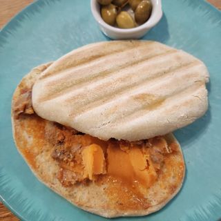 Mollete Lomo Pringue