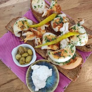 Pa Amb Oli De Sepia Plancha