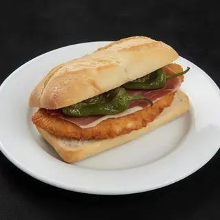 Bocadillo De Serranito De Pollo