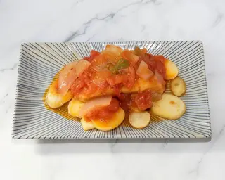 Tapa De Patatas Con Alioli Caliente