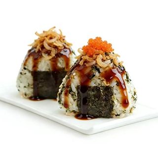 onigiri con alga y sesamo (2u)