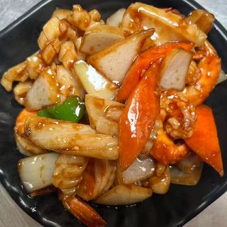 calamares con gambas y verduras