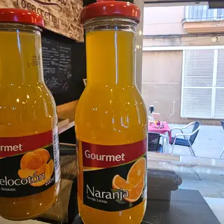 Succo di frutta ananas