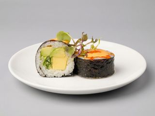 15 Futomaki Vegetal 6USD