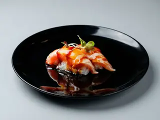 73 Nigiri Salmón Cheddar 2UDS