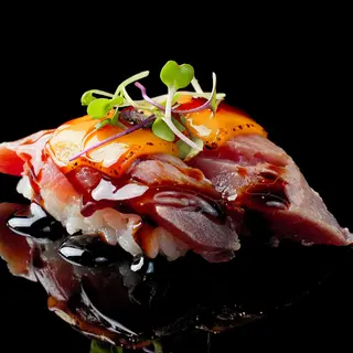 74 Nigiri Atún Cheddar 2UDS