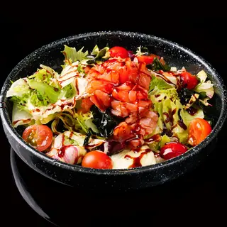 211 Ensalada de salmon