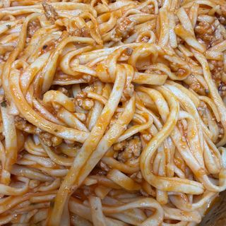Tallarines a la boloñesa