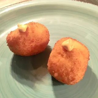 Croquetas De Pollo Asado (2 Uds)