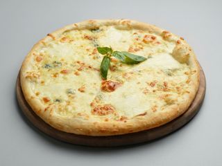 Pizza cuatro quesos