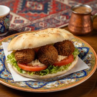 Pita Falafel