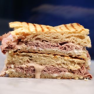 Focaccia Vitellona Tonnata