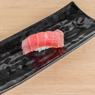 Nigiri Akami (1 Ud.)