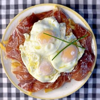 Huevos Fritos Con Jamón Ibérico