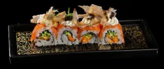 U13.Uramaki De Salmón Picante Plus (8 Pzas.)