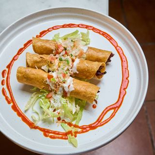 Tacos Dorados (3 Uds.)