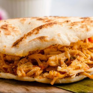 Arepa De Pollo