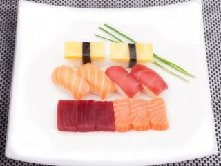 Bandeja Nigiri y Sashimi(12 uds.)