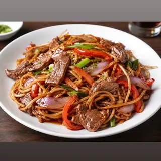 Tallarin saltado
