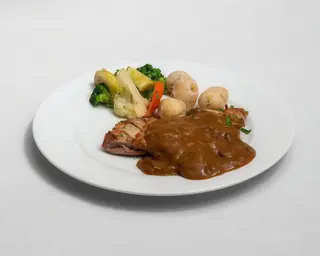 Solomillo De Cerdo Con Salsa De Champiñones