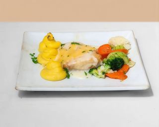 Paella De Bacalao Al Estilo Del Chef