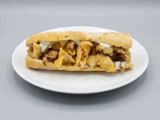 Bocata de Calamares Patagónicos (Calamares + Salsa Ali Oli)