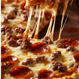 Pizza de Carne / بيتزا باللحم