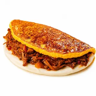 Cachapa Con Carne Mechada Y Queso llanero