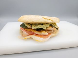 Campero de serranito de pollo