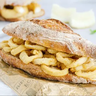 Bocadillo Calamares