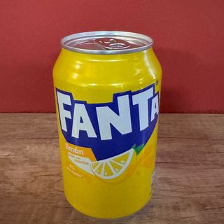 Fanta Limón