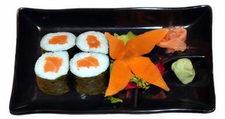 Maki salmón 8u