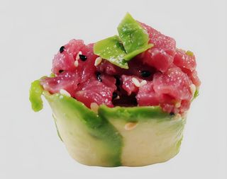 Gunkan atún picante