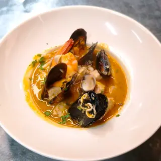 Sopa De Pescado Y Marisco